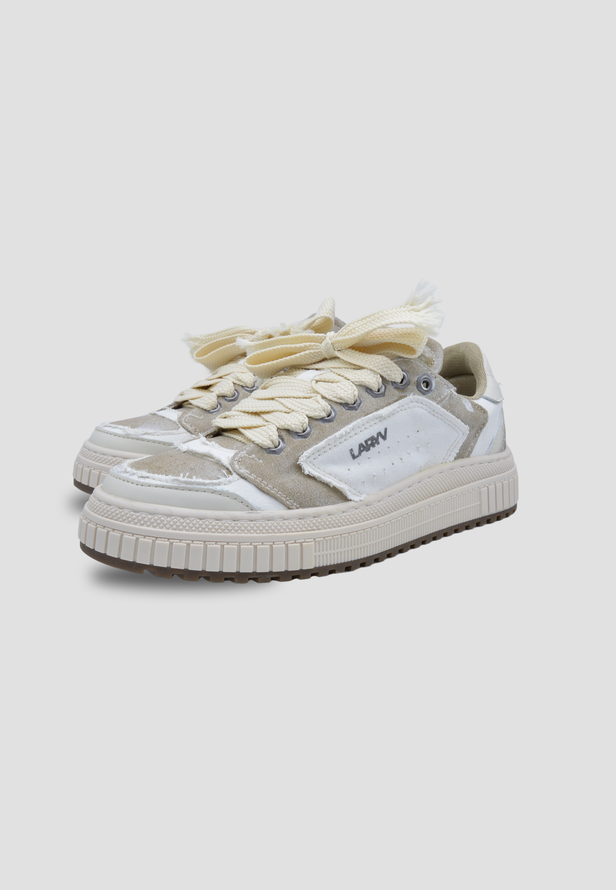 LARYV Glitch Low // White-Sand