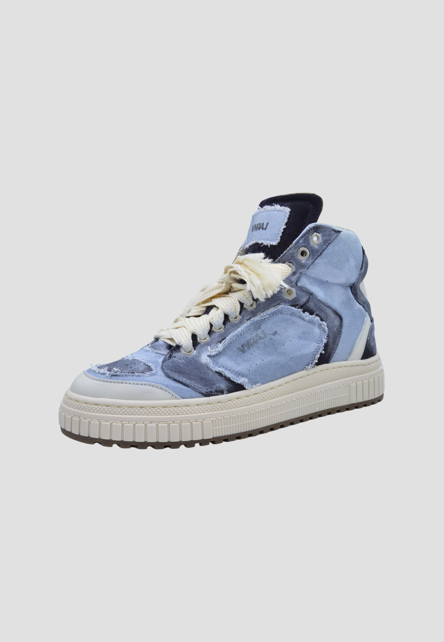 LARYV Strain High // Sky- Blu
