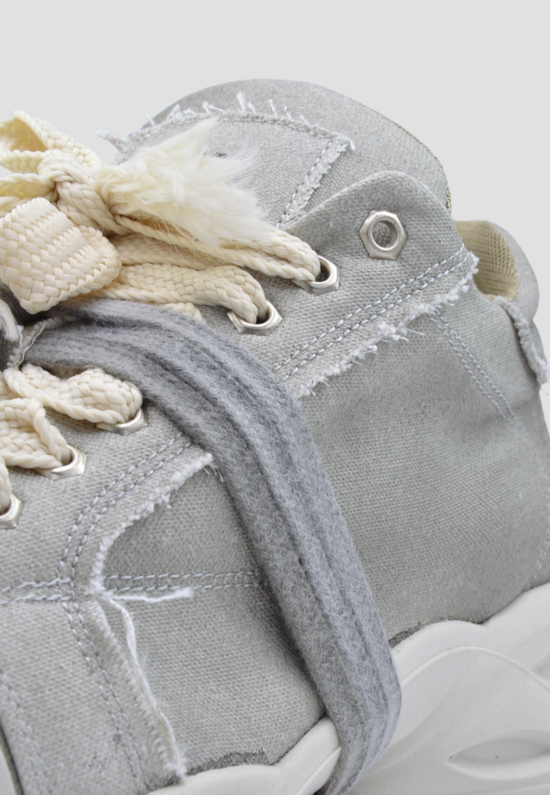 LARYV Fast Low - Grey