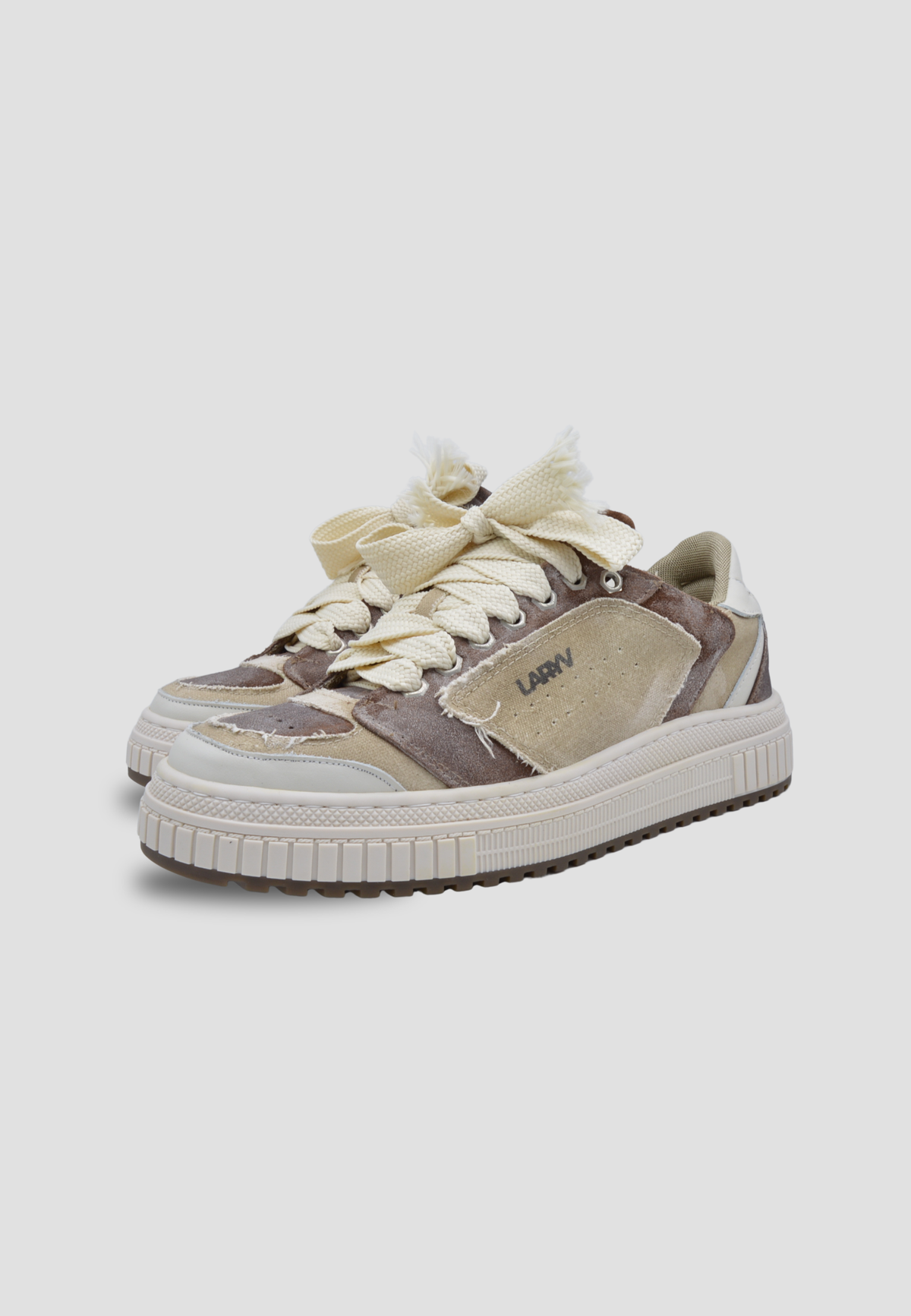 LARYV Glitch Low // Sand-brown
